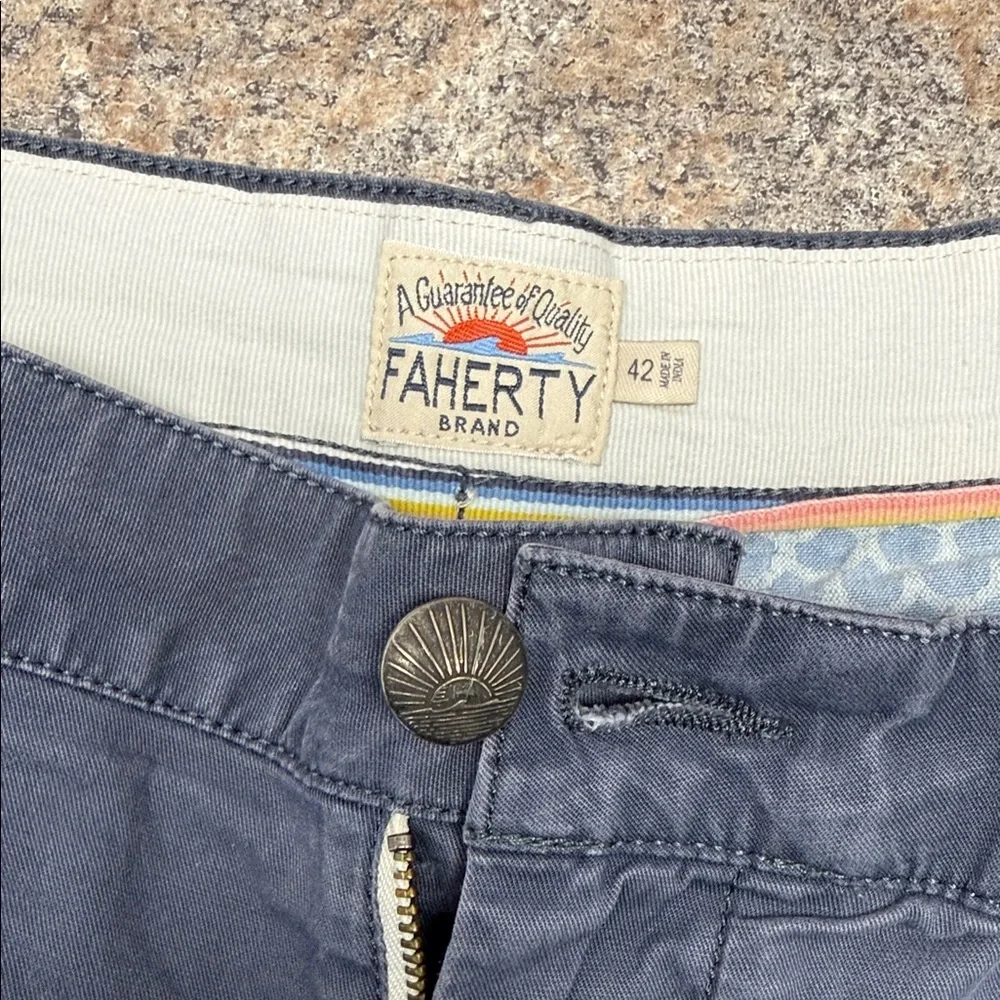 Faherty washed navy blue shorts. Size 42. GUC.